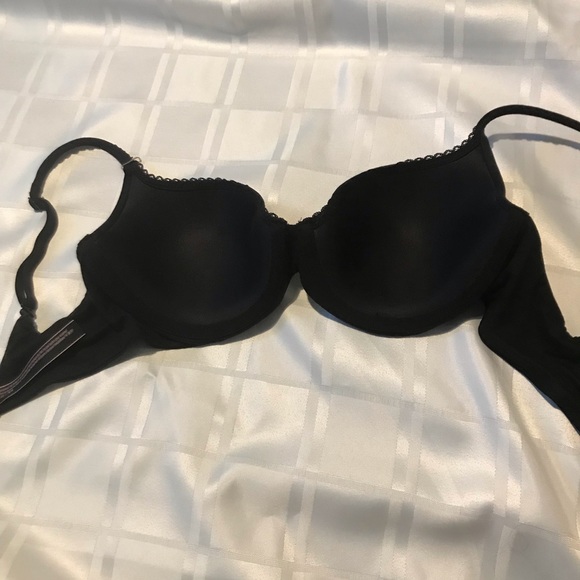NWOT Victoria’s Secret bra - Picture 4 of 7